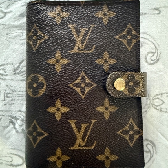 Authentic Louis Vuitton LV Small Ring Agenda Cover Planner Monogram PM - Picture 3 of 12